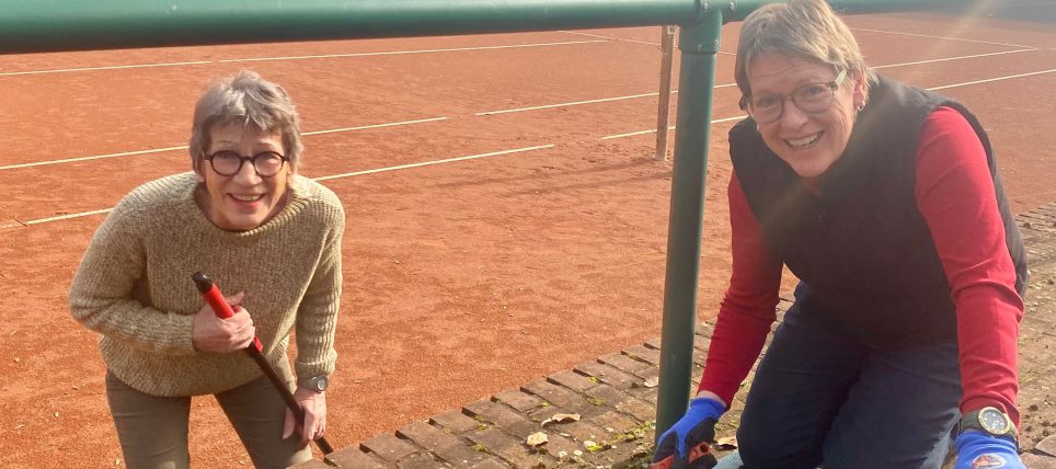 Heute wurde unsere Anlage bei der Frühjahrsputz-Aktion hübsch gemacht! (Fotos siehe Galerie)