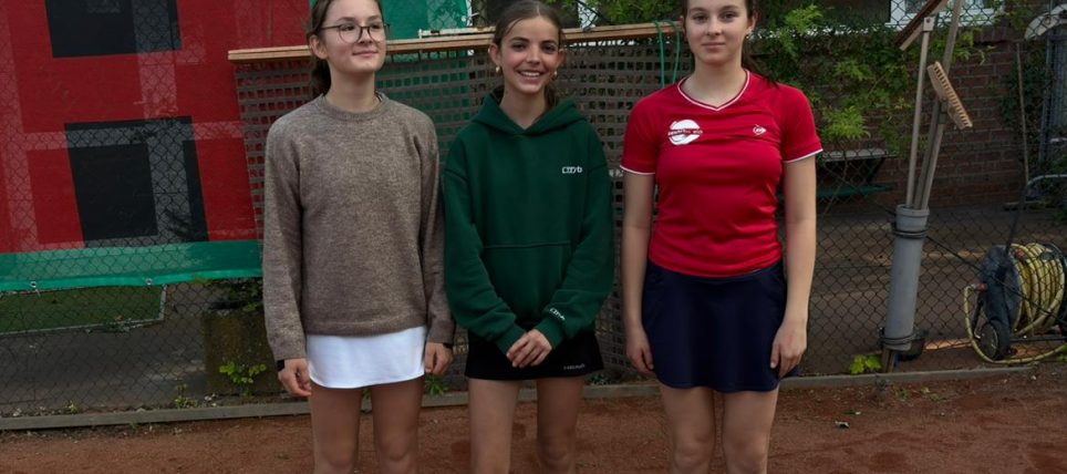 Die Juniorinnen U15 erreichten ersatzgeschwächt beim TC GW Geldern ein 3:3-Remis!